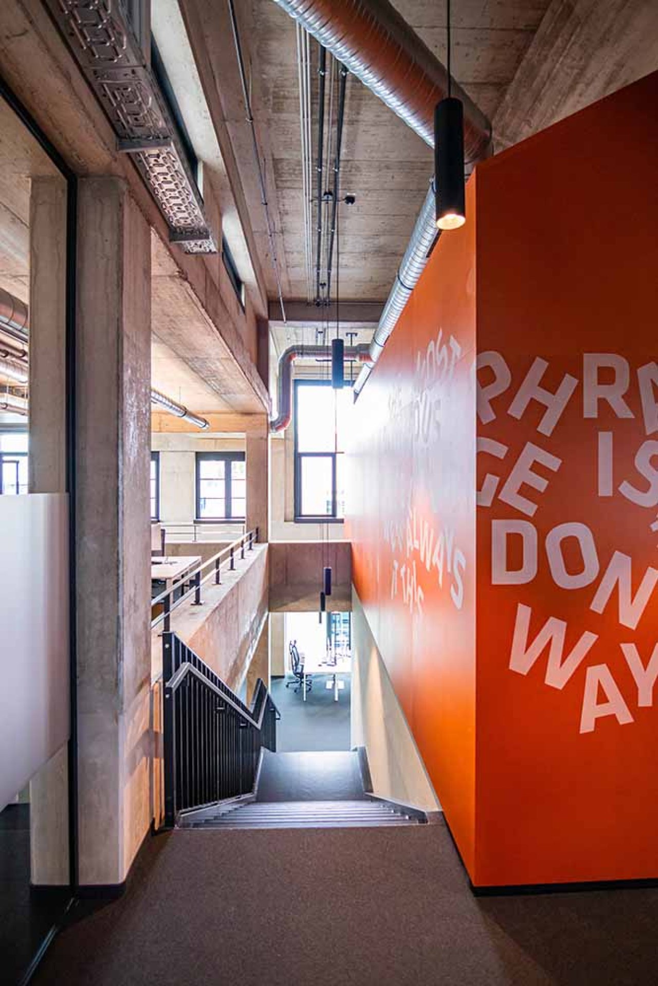 Sichtinstallation – adesso - New East Side - München – Referenz Nutz GmbH