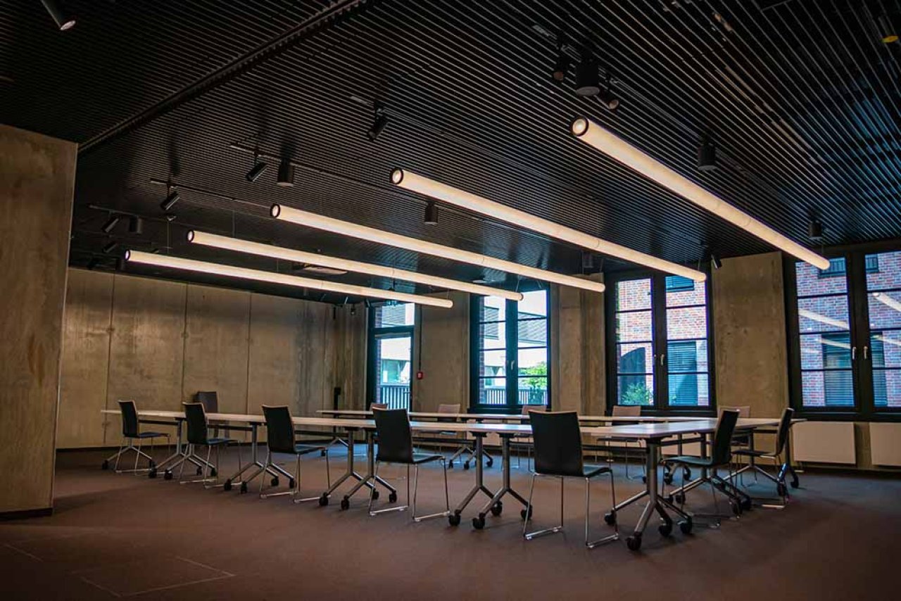 Konferenzraum Belecuhtung – adesso - New East Side - München – Referenz Nutz GmbH