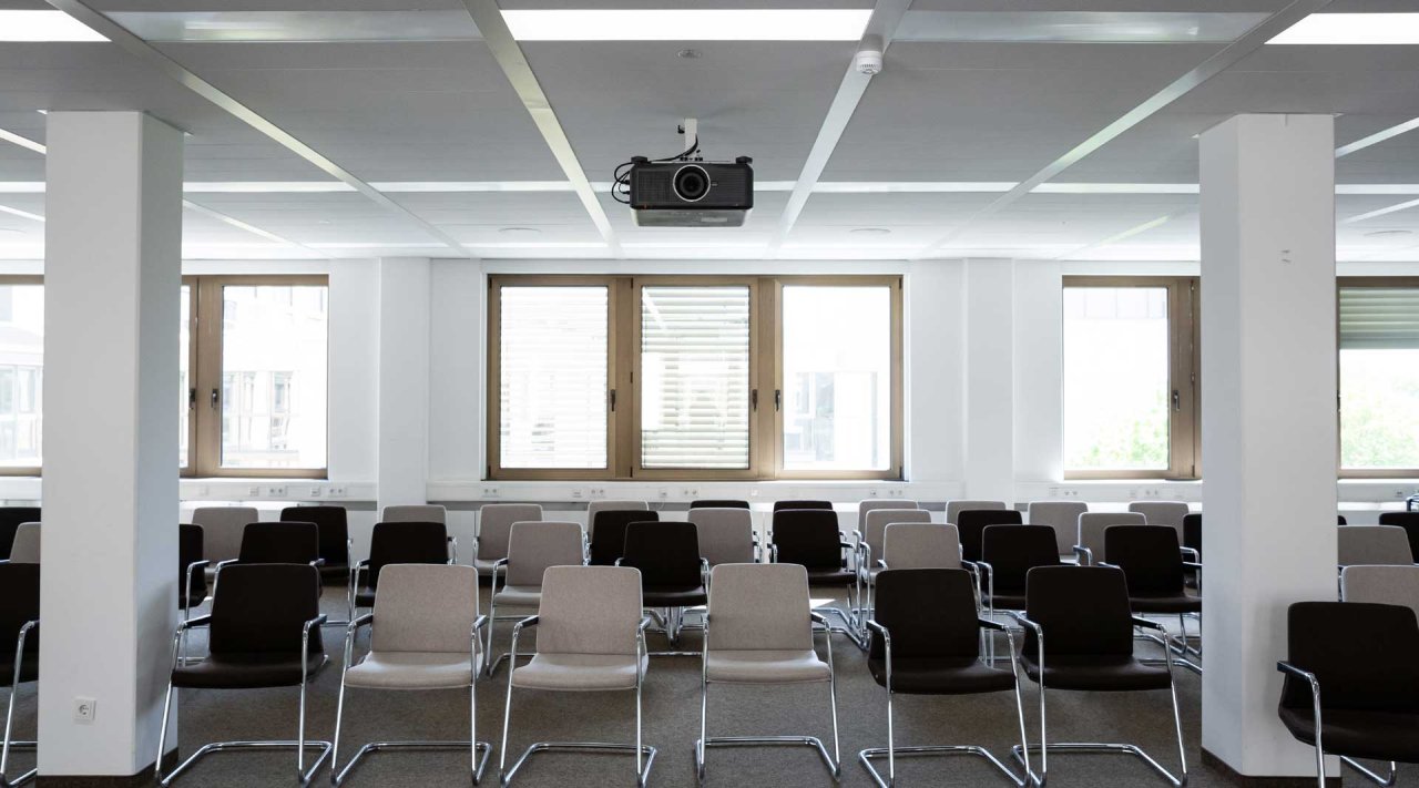 Konferenz-Raum  – Bankgebäude München – Referenz Nutz GmbH