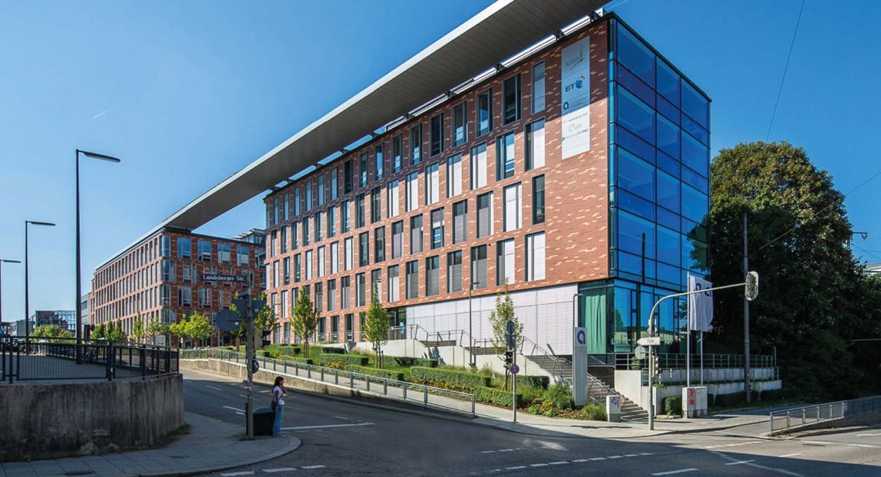 Außenansicht   – GSK München – Referenz Nutz GmbH