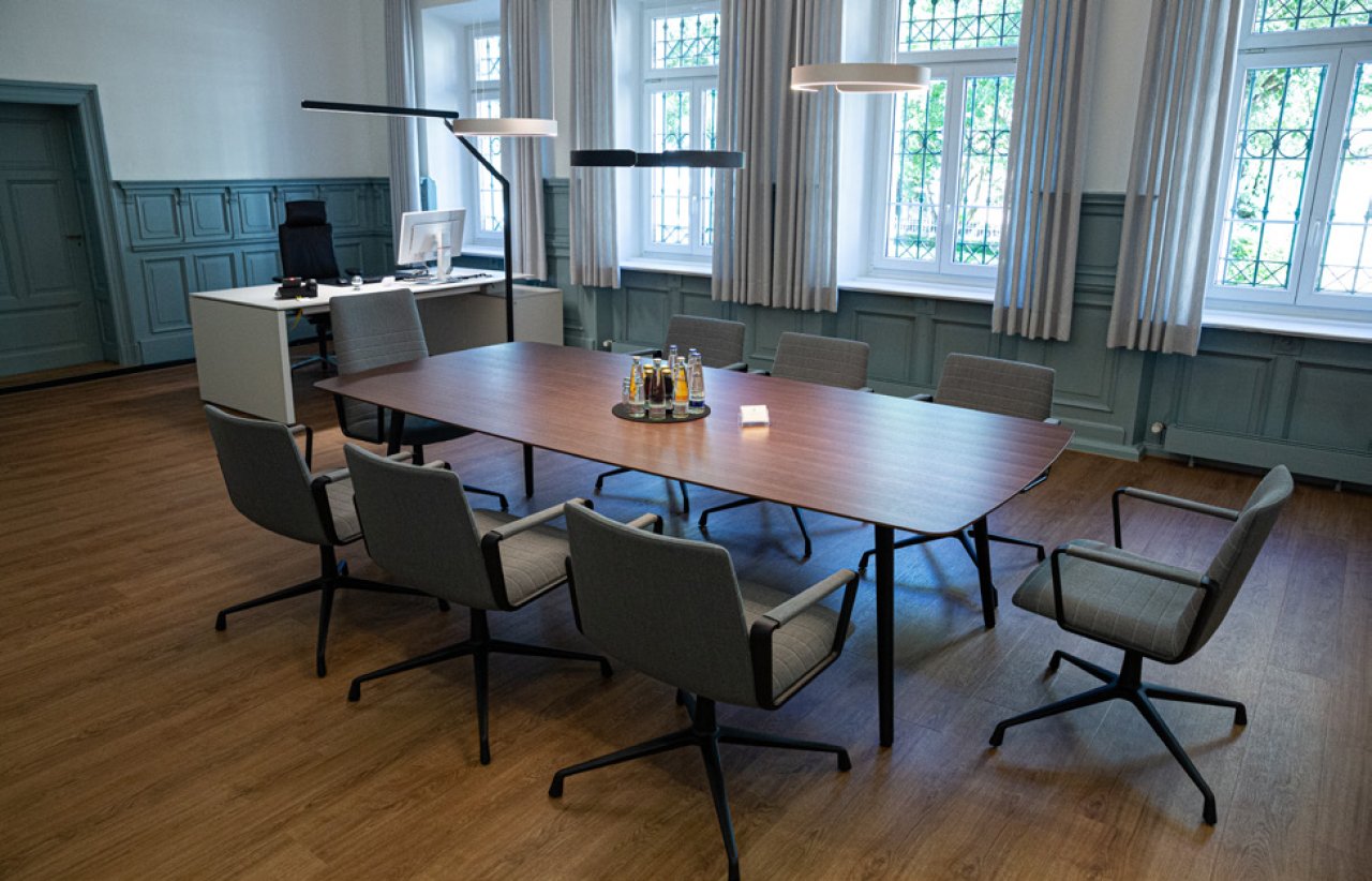 Meeting-Raum – Notariat Mühldorf – Referenz Nutz GmbH